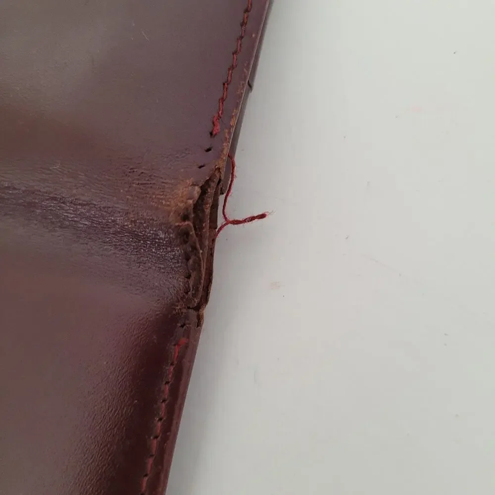 Cartier Vintage Bifold Leather Bordeaux Red Wallet Large Credit Card Bill Slim